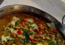 Arroz carreteiro: um dos atrativos do aniversário de Wagner Neto